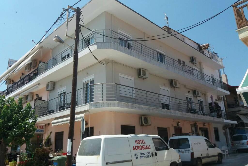אואוראנואופולי Zefis Appartment מראה חיצוני תמונה